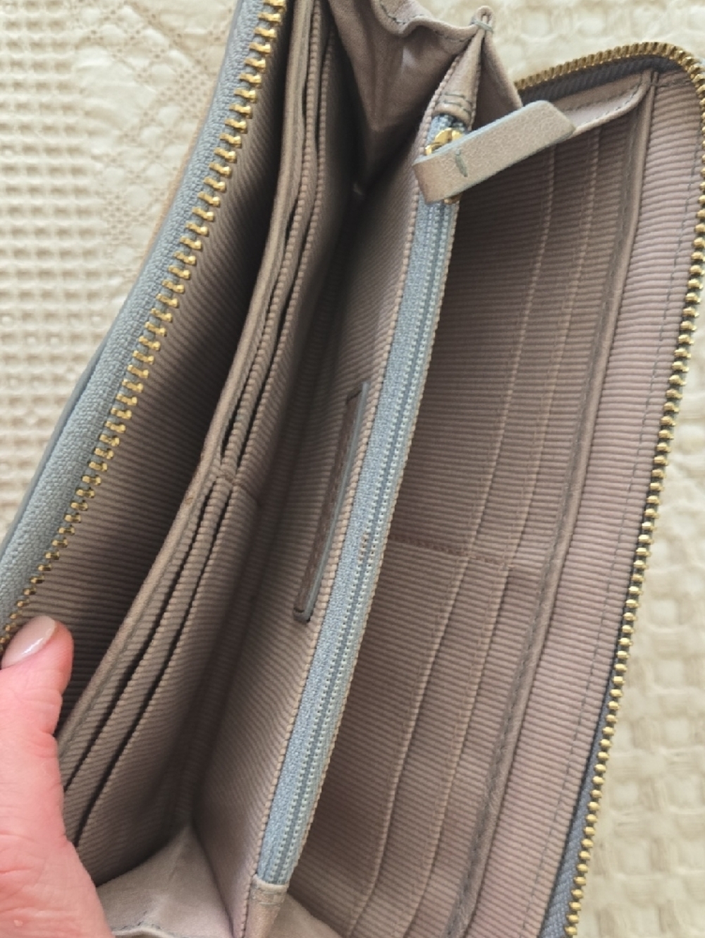 margot Taupe Leather Zip Wristlet Wallet with Blue Trim Normcore Anthropologie - Picture 5 of 8